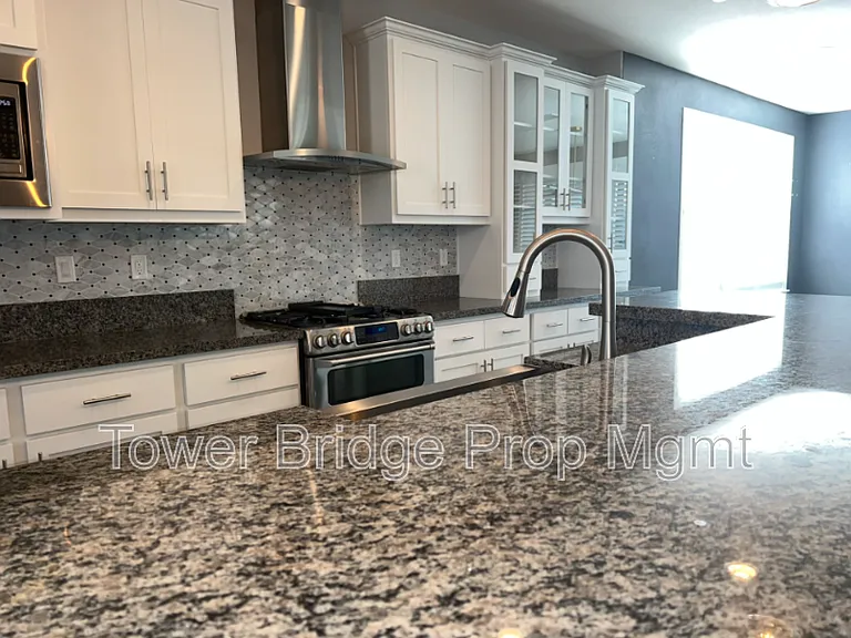 315 Creamery Ln — Photo 6