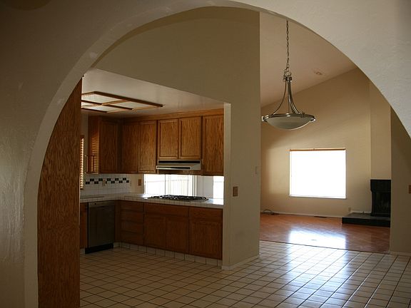 3rd image of 17625 Holiday Dr