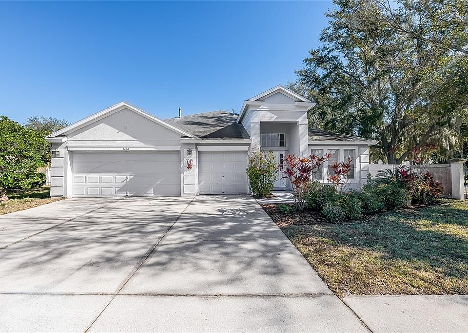1st image of 1128 HELMSDALE DRIVE