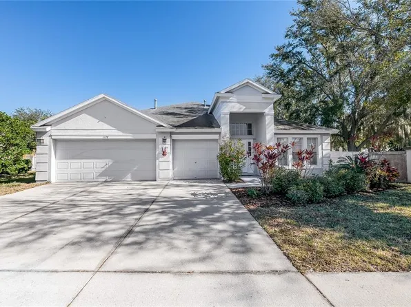 1128 Helmsdale Dr, Zephyrhills, FL 33543