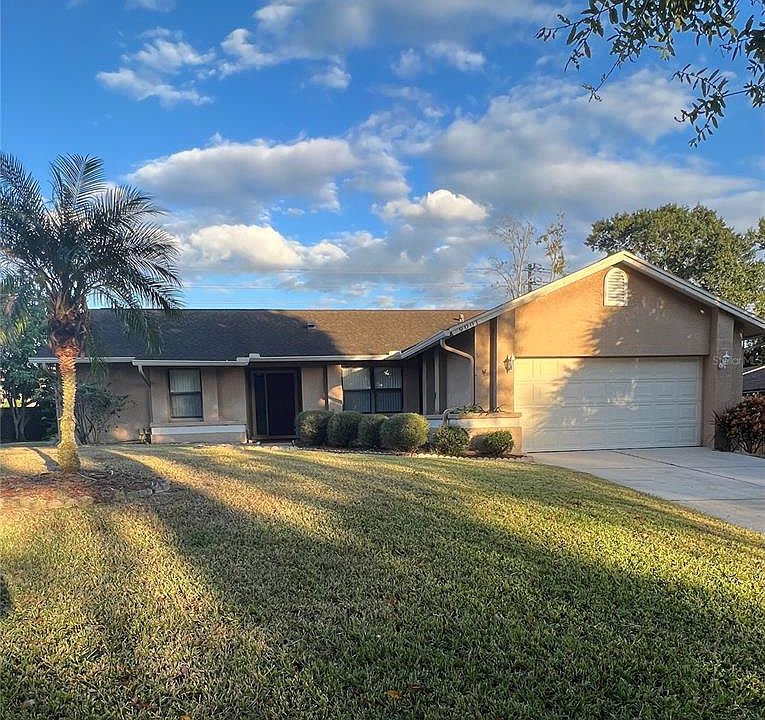 1st image of 9001 Chapman Oak Ct
