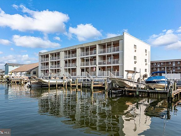 2nd image of 606 Dory Rd Unit 104