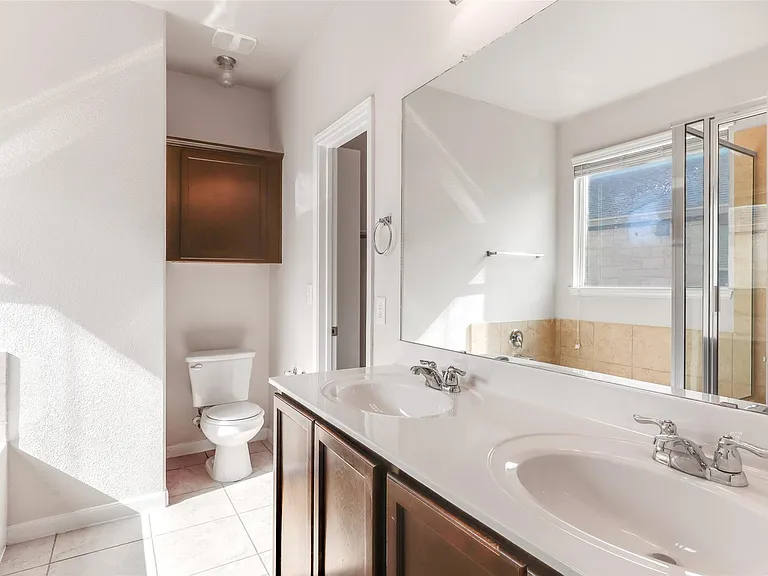 18705 Moreto Loop — Photo 11