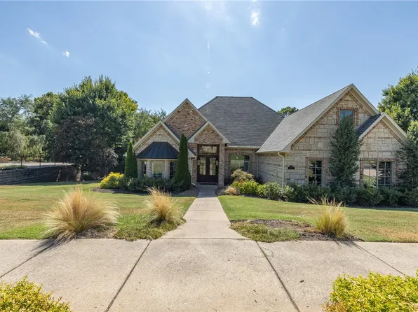 4546 Caddo Ln, Fayetteville, AR 72704