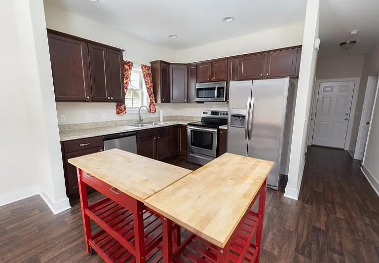 264 Lee Ln — Photo 4