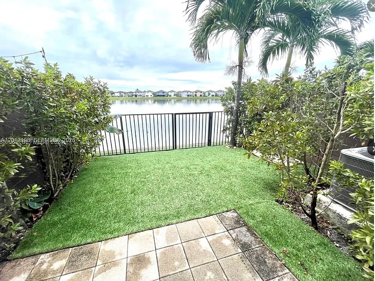 9083 NW 159th St #9083 — Photo 3