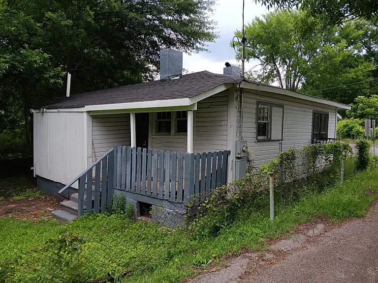 352 Court E — Photo 13