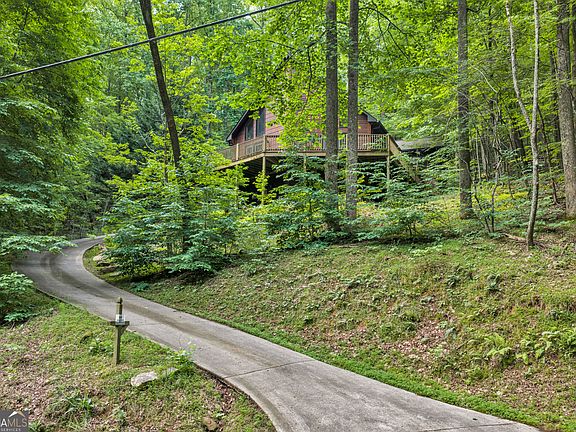 4th image of 549 Sleepy Hollow Rd