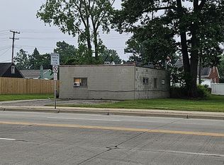 926 E Nine Mile Rd, Hazel Park, MI