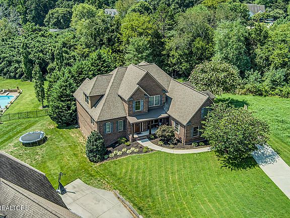 2nd image of 12834 Watergrove Dr