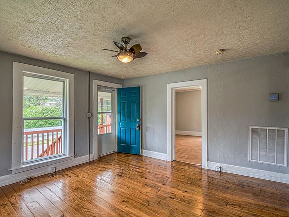 5th image of 1123 New Hampshire Ave