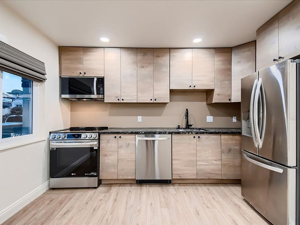1st image of 3034-3040 Newell St #3036