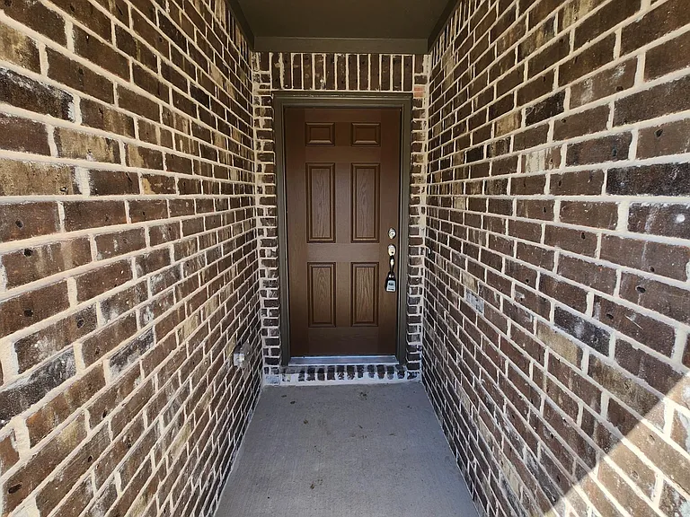 3812 Chalk Hill Ave — Photo 3