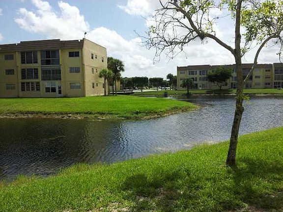 2nd image of 8510 Sunrise Lakes Blvd APT 105