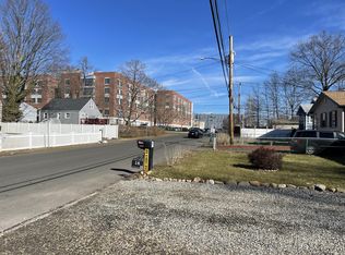 18 Tile St, West Haven, CT 06516