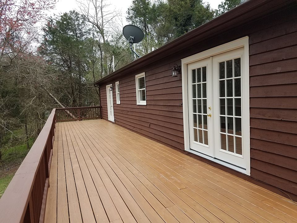 2nd image of 2772 River Rd W