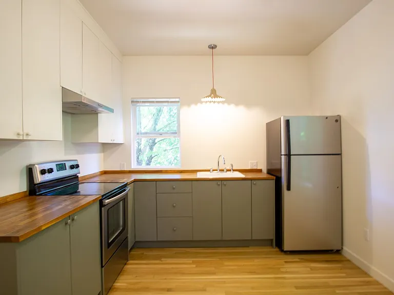6426 N Princeton St #9 — Photo 5