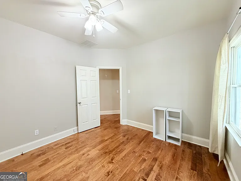 356 Georgia Ave SE — Photo 15