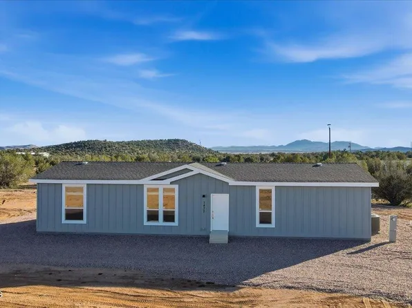 1477 E Whirlpool Dr, Paulden, AZ 86334