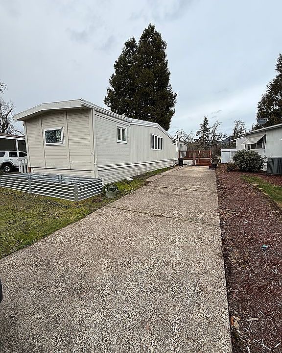 1st image of 1125 58th St Space 96