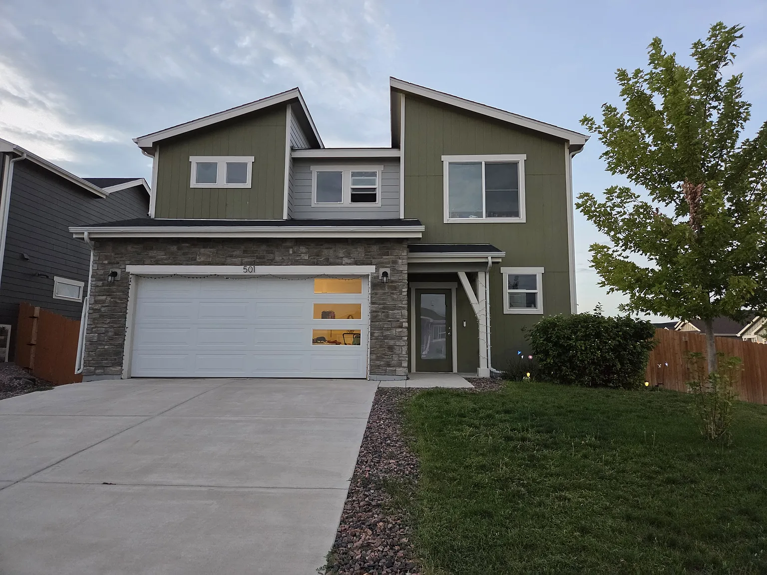 4 bed, 2.5 bath, 1773 sqft, $2,900 — Photo 1