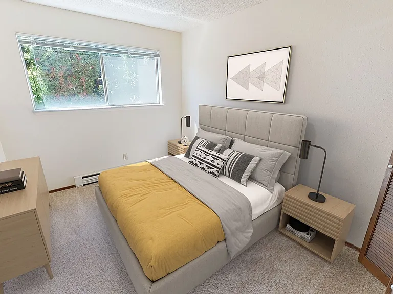 13202 Just Blocks To Carkeek Park And Centrally Located — Photo 3