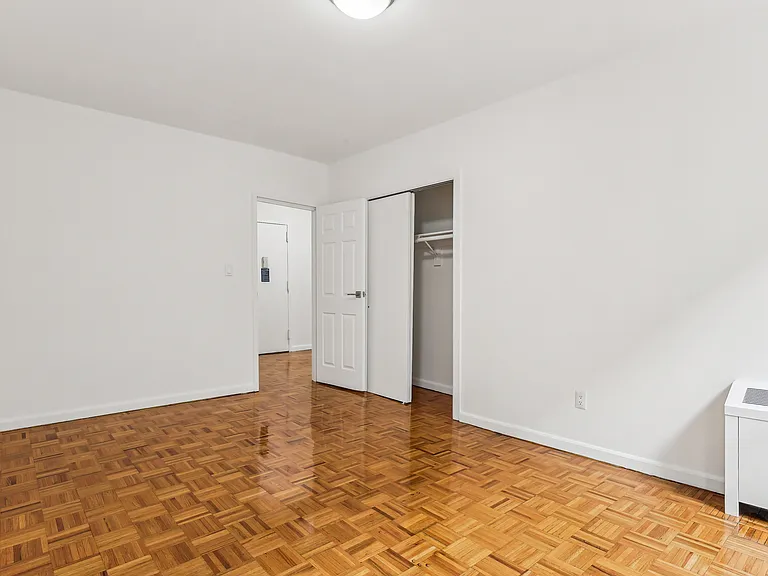 628 W 151st St #3F — Photo 13