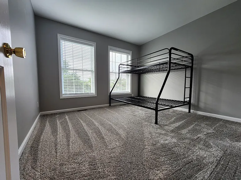 1750 Yorkshire Pl — Photo 16
