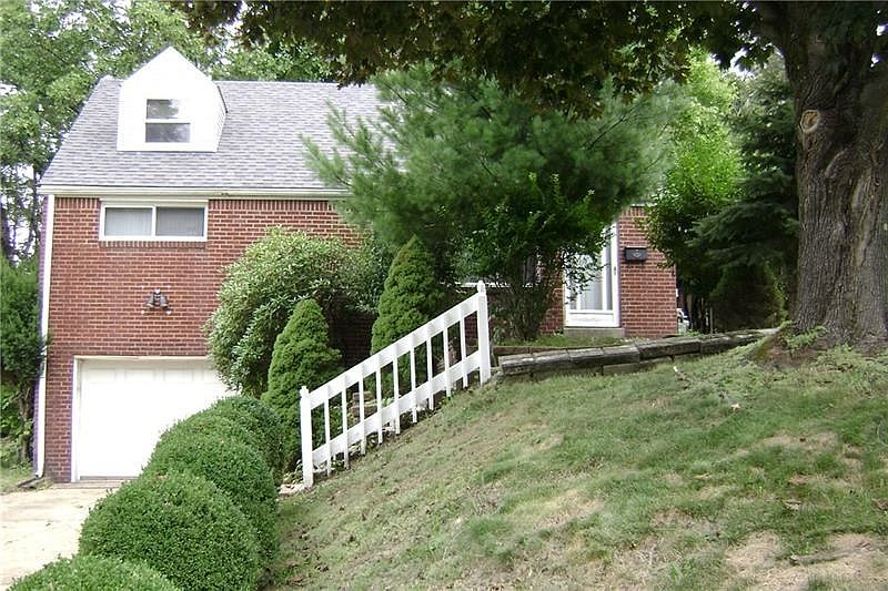 1st image of 623 Illini Dr
