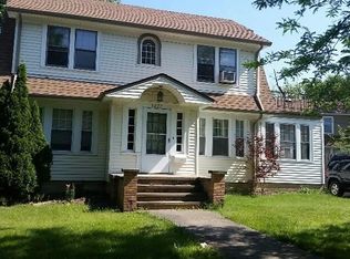 3277 Redwood Rd, Cleveland Heights, OH 44118