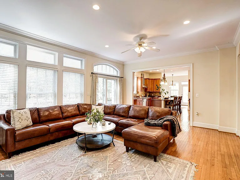 8105 Maya Ct — Photo 22
