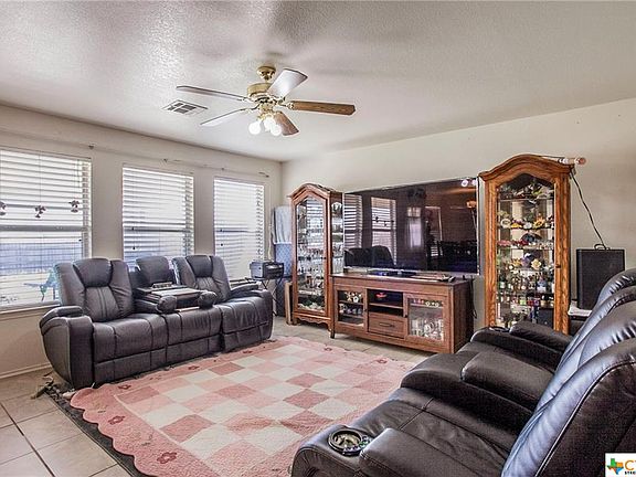 4th image of 1408 Fox Creek Dr