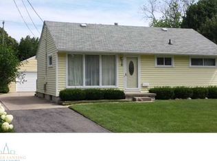 1928 Carvel Ct, Lansing, MI