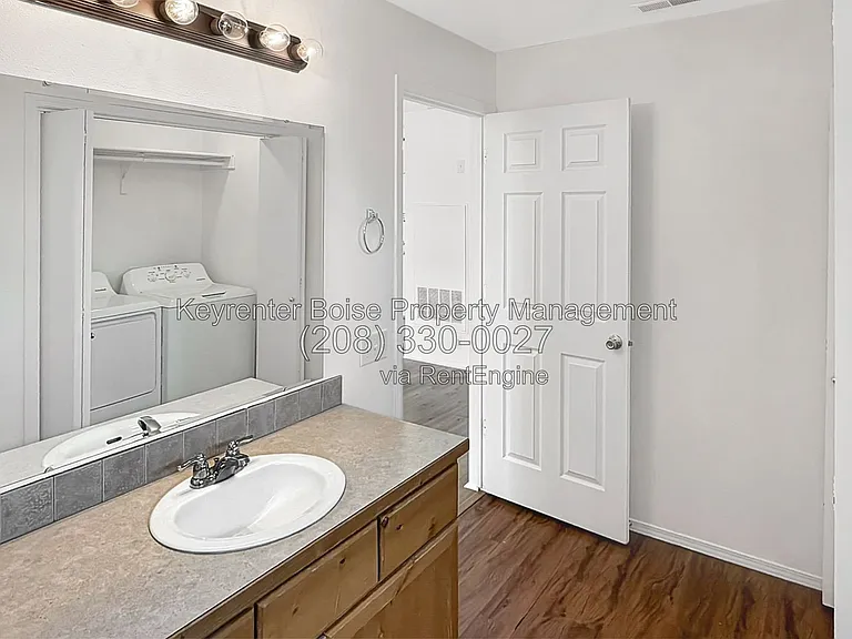 2111 E White Oak Ct #201 — Photo 8