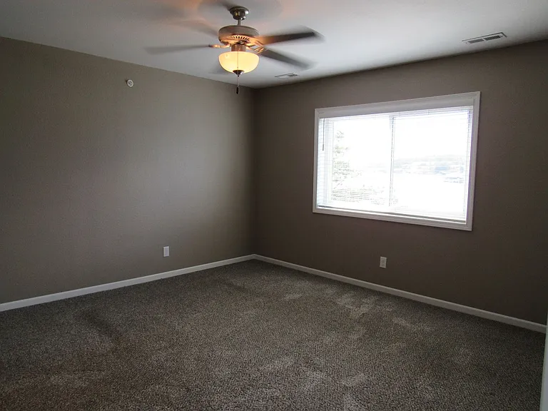 1247 Jeffries Rd — Photo 12