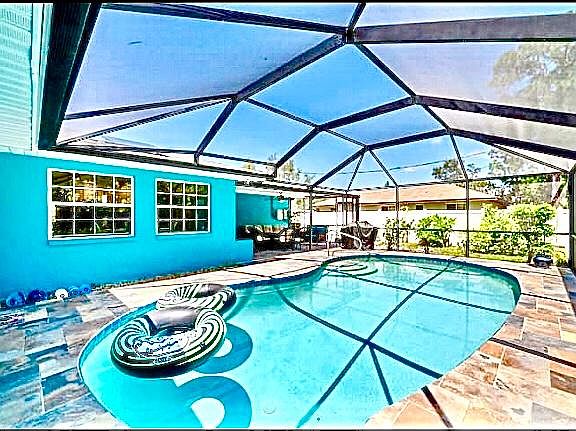 4th image of 807 Palmetto Dr