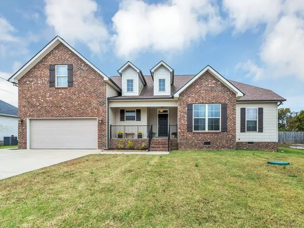 424 Long Creek Dr, Christiana, TN 37037