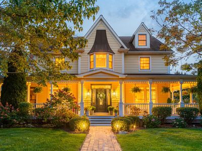 3N985 Walt Whitman Rd, St Charles, IL, 60175