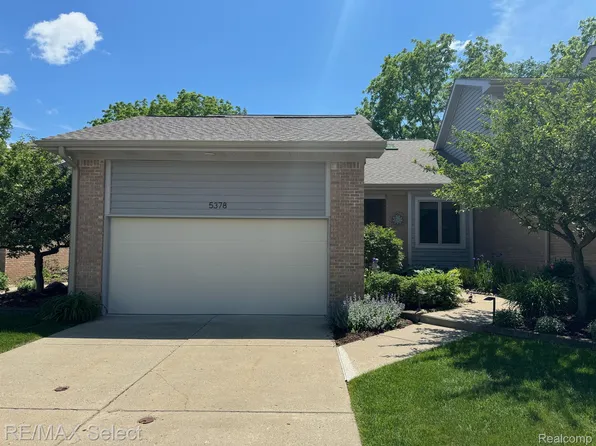 5378 Warwick Trl, Grand Blanc, MI 48439