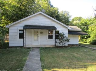 1522 Melody Ln, Burlington, NC 27215