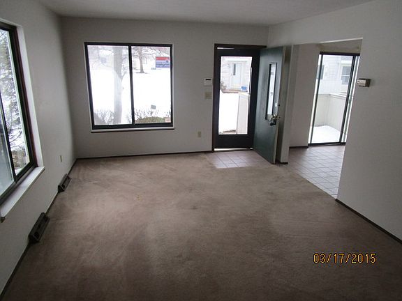 5th image of 5477 Millwood Ln APT C