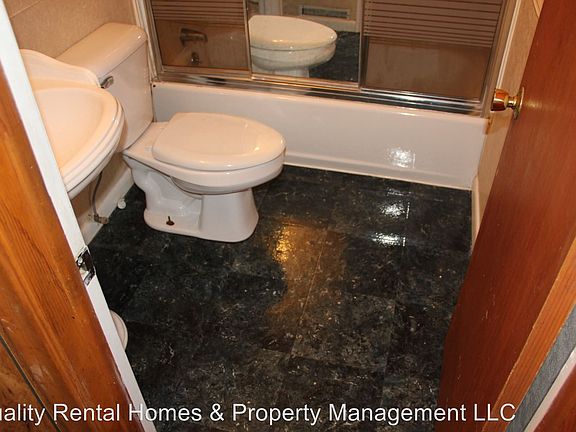 5th image of 1349 Carman St