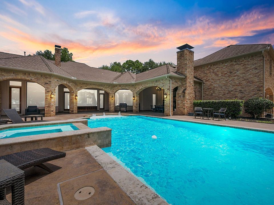 1st image of 11927 Waterford Estates Ct
