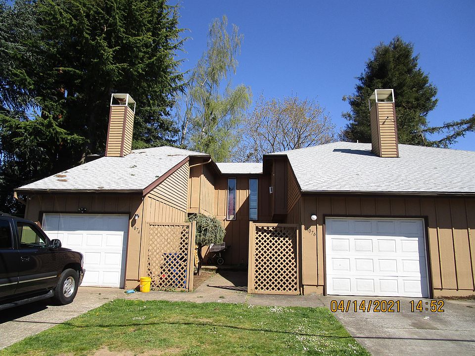 1st image of 1076 46th Pl SE