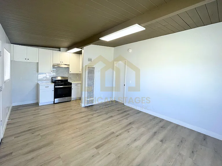 324 N L St #B — Photo 7