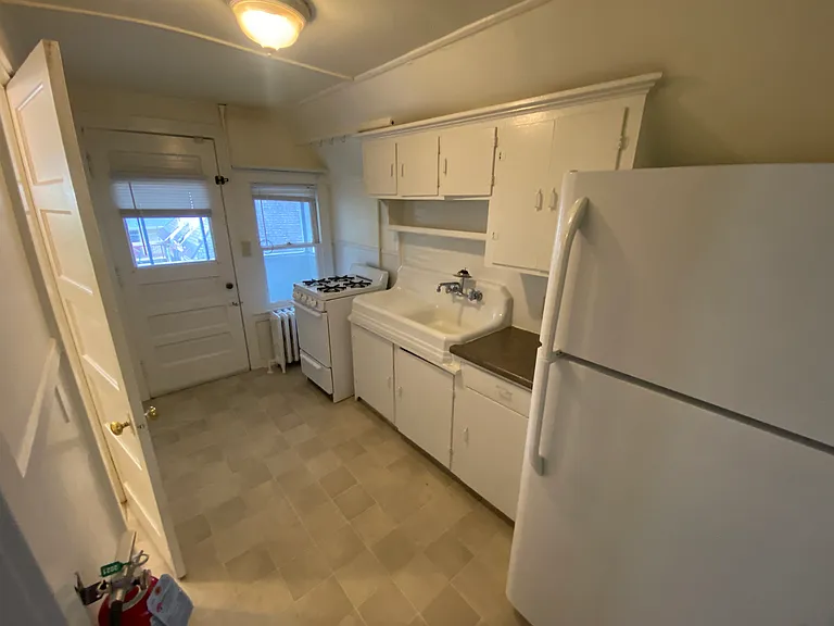 57-59 Buell St #59-5 — Photo 4