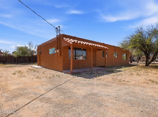 2758 N Montezuma Ave, Tucson, AZ 85712