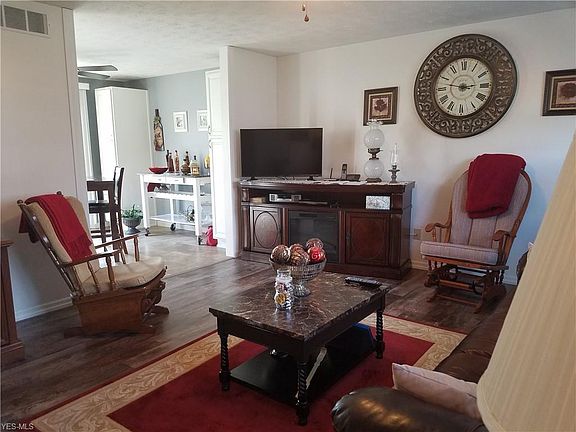 2nd image of 7738 Trefeathen Dr NE