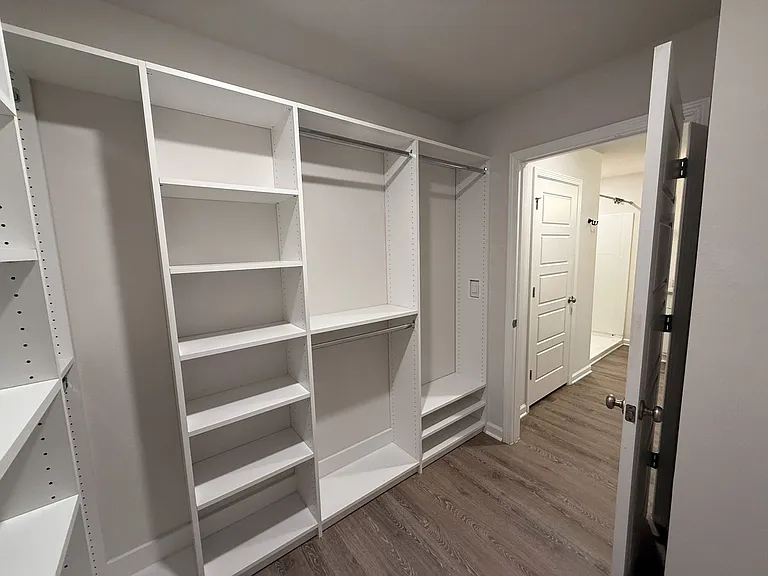 6352 Burrow Ln — Photo 12