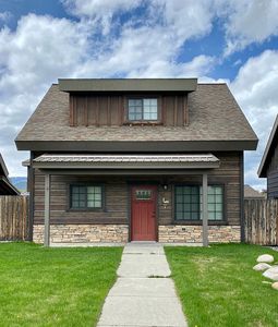 215 E 2nd Ave #4, Red Lodge, MT, 59068